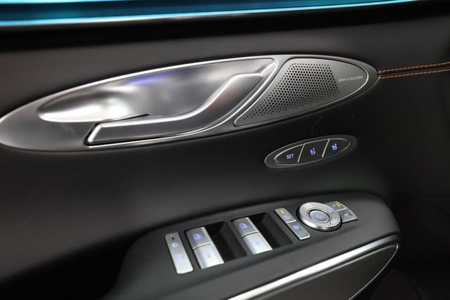 New 2026 Genesis GV70 2.5T Sport Prestige AWD/4WD image 20