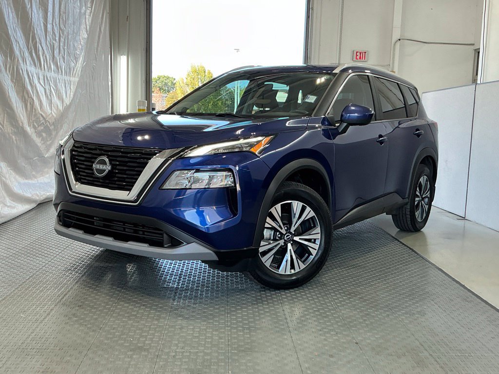 Used 2023 Nissan Rogue SV w/ SV Premium B Package FWD image 2