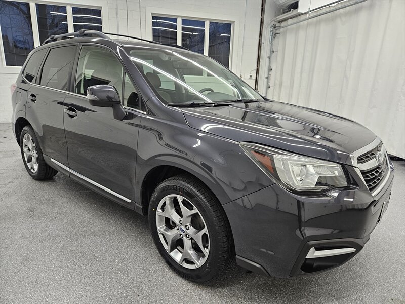 Used 2018 Subaru Forester 2.5i Touring AWD/4WD image 3