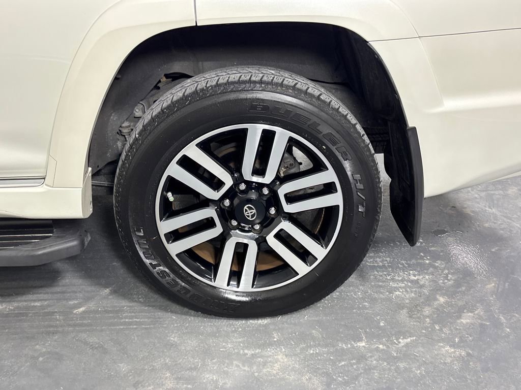 Certified 2021 Toyota 4Runner Limited AWD/4WD image 31