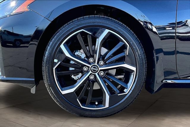 New 2026 Nissan Altima 2.5 SR FWD image 13