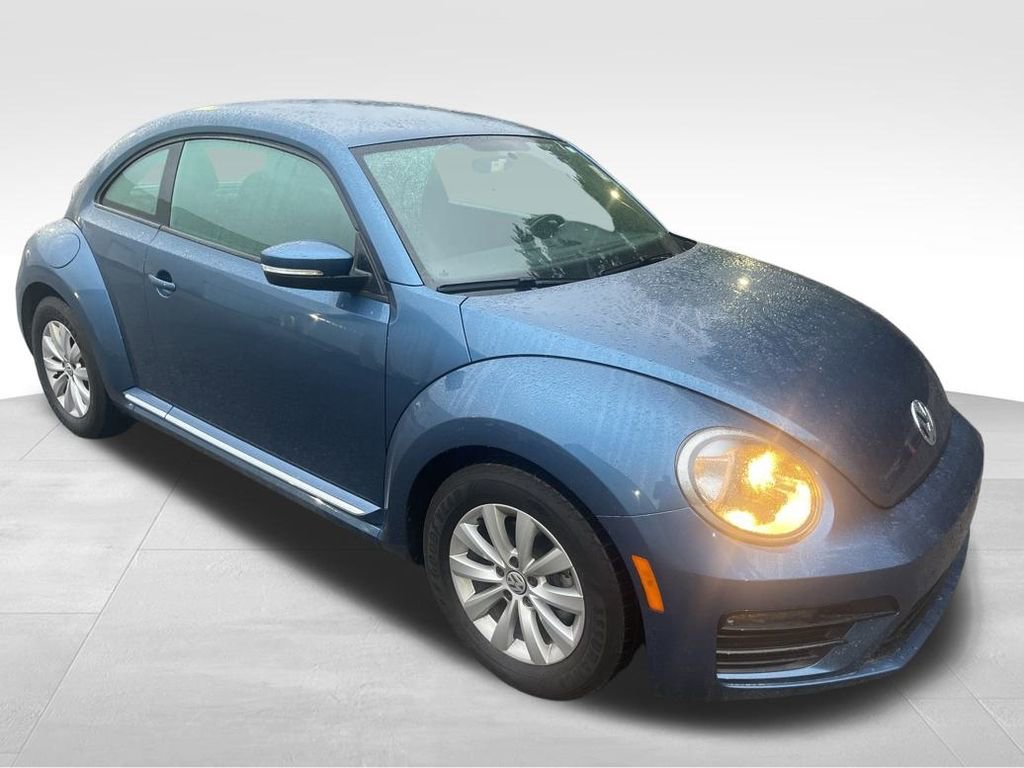 Used 2019 Volkswagen Beetle 2.0T S image 10