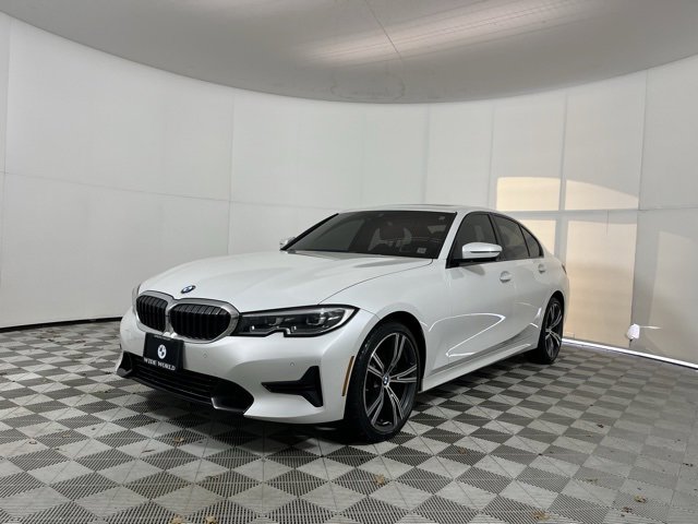 Used 2022 BMW 330i xDrive Sedan w/ Driving Assistance Package image 3