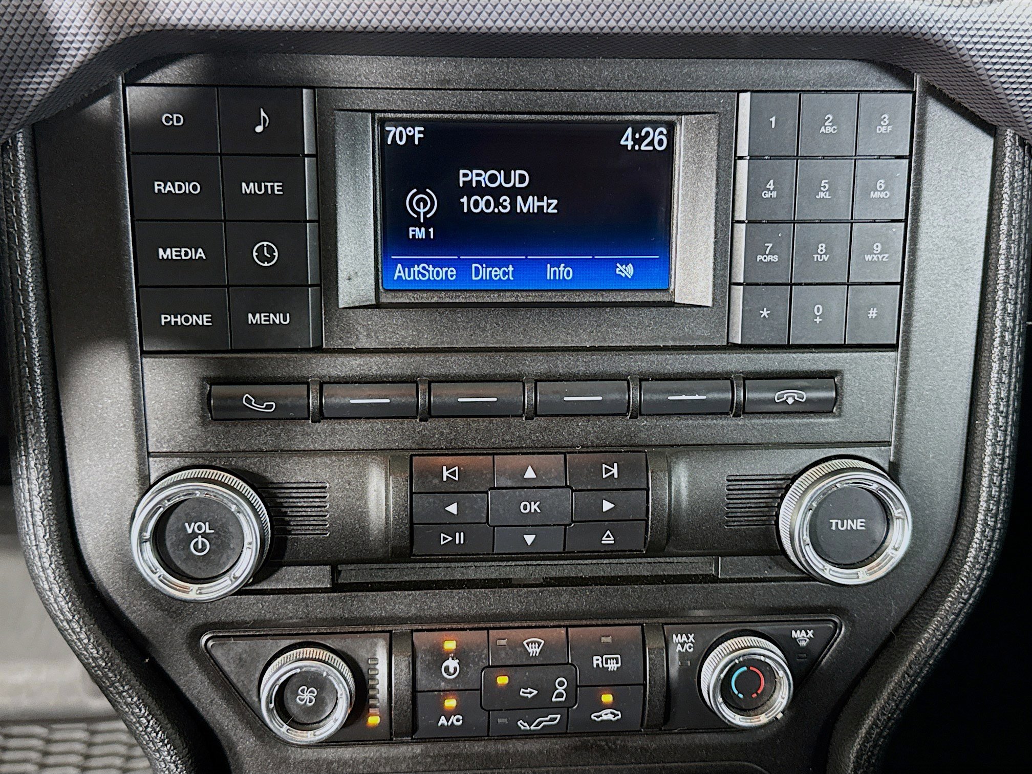 Used 2018 Ford Mustang GT w/ Black Accent Package RWD image 17