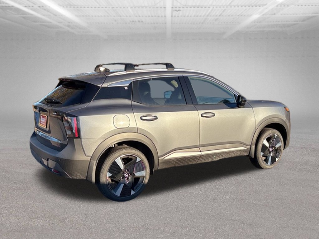 New 2026 Nissan Kicks SR w/ Cold Weather Package FWD image 4