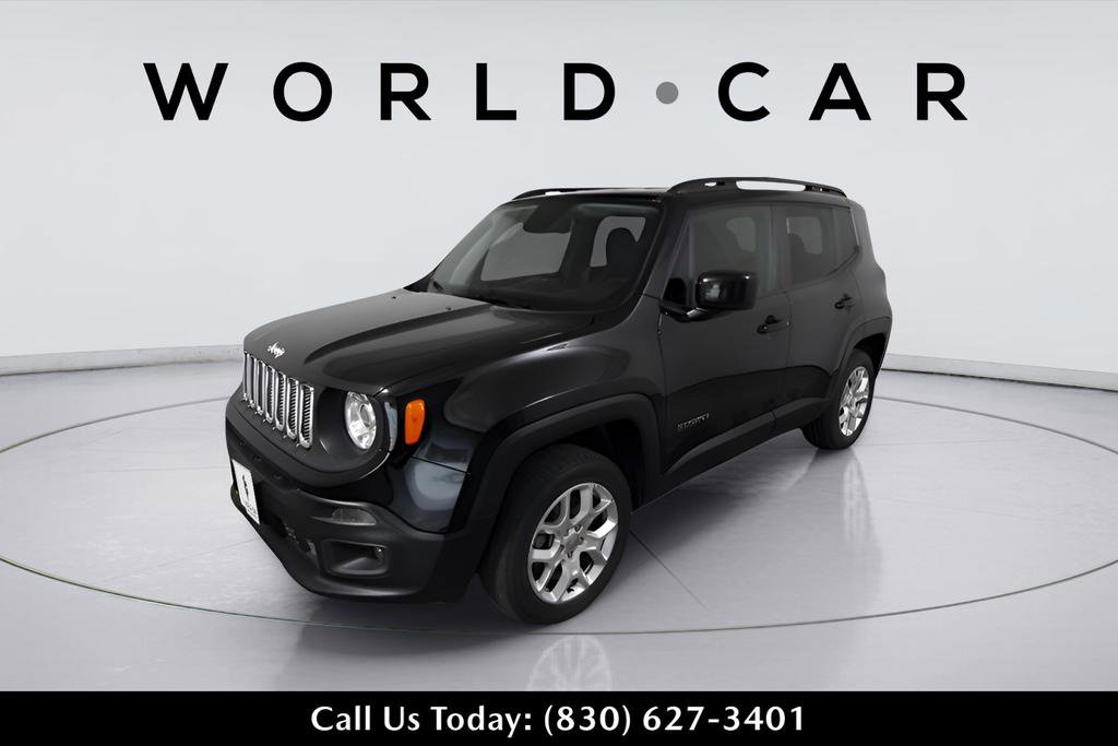 Used 2018 Jeep Renegade Latitude w/ Safety & Security Group AWD/4WD image 3