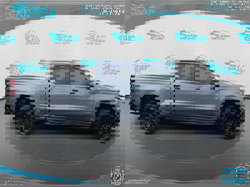 Used 2021 Chevrolet Silverado 1500 LT Trail Boss w/ Convenience Package II image 5