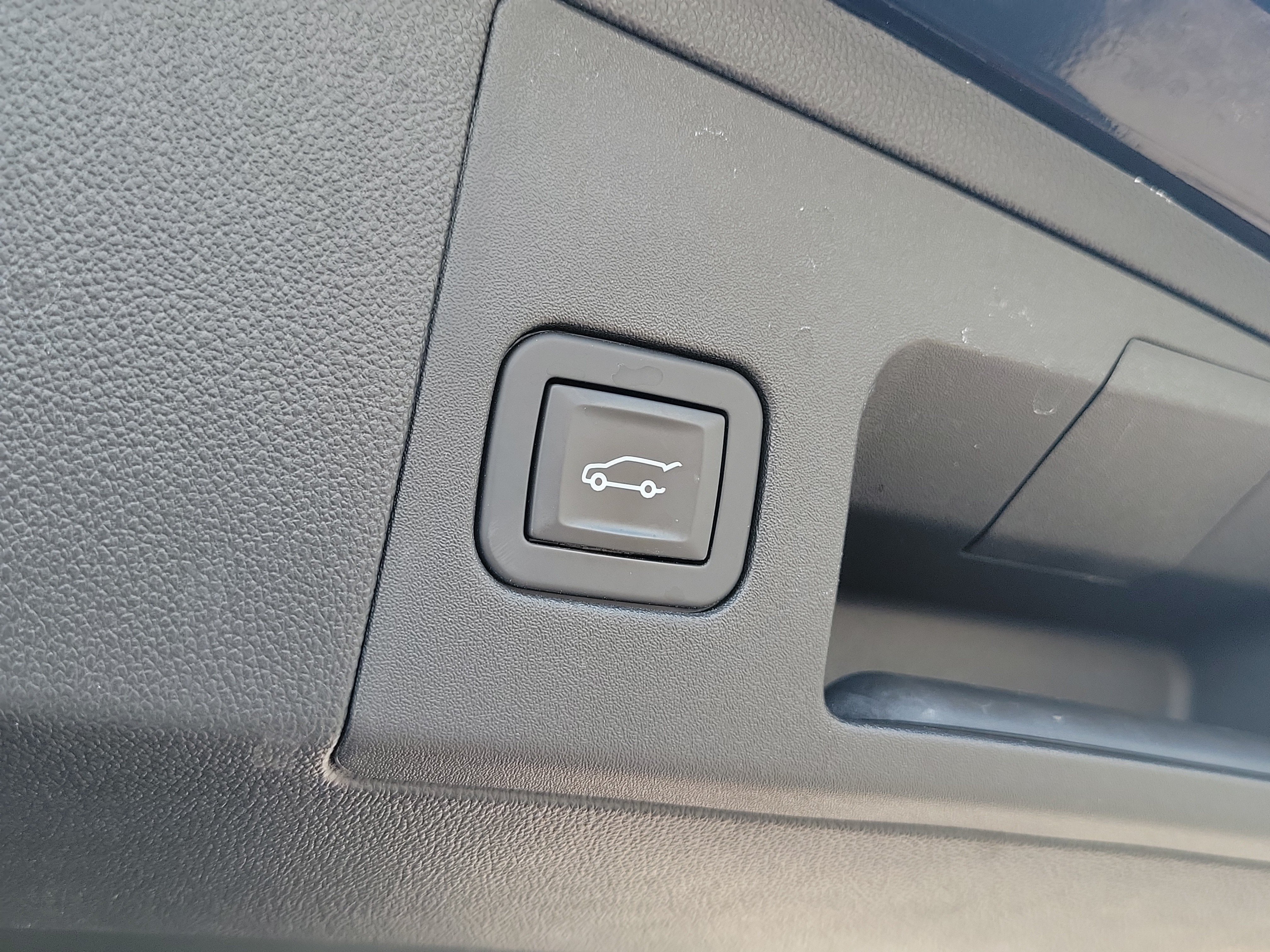 Used 2019 Cadillac XT5 Premium Luxury FWD image 10