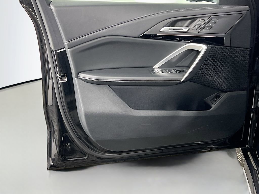 Used 2025 BMW X1 xDrive28i image 17