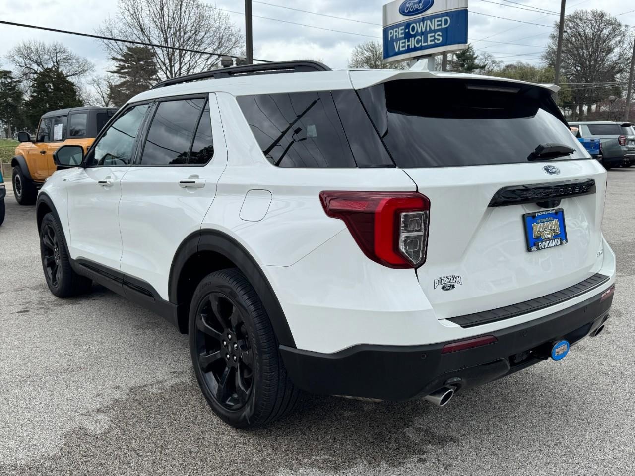Certified 2024 Ford Explorer ST-Line w/ Class IV Trailer Tow Package AWD/4WD image 5