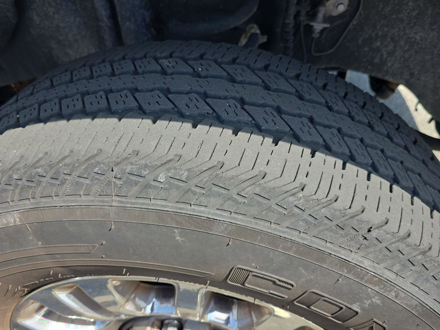 Used 2022 Ford F350 XLT w/ XLT Premium Package image 6