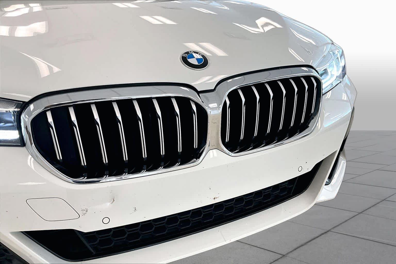 Used 2023 BMW 530i w/ M Sport Package RWD image 27