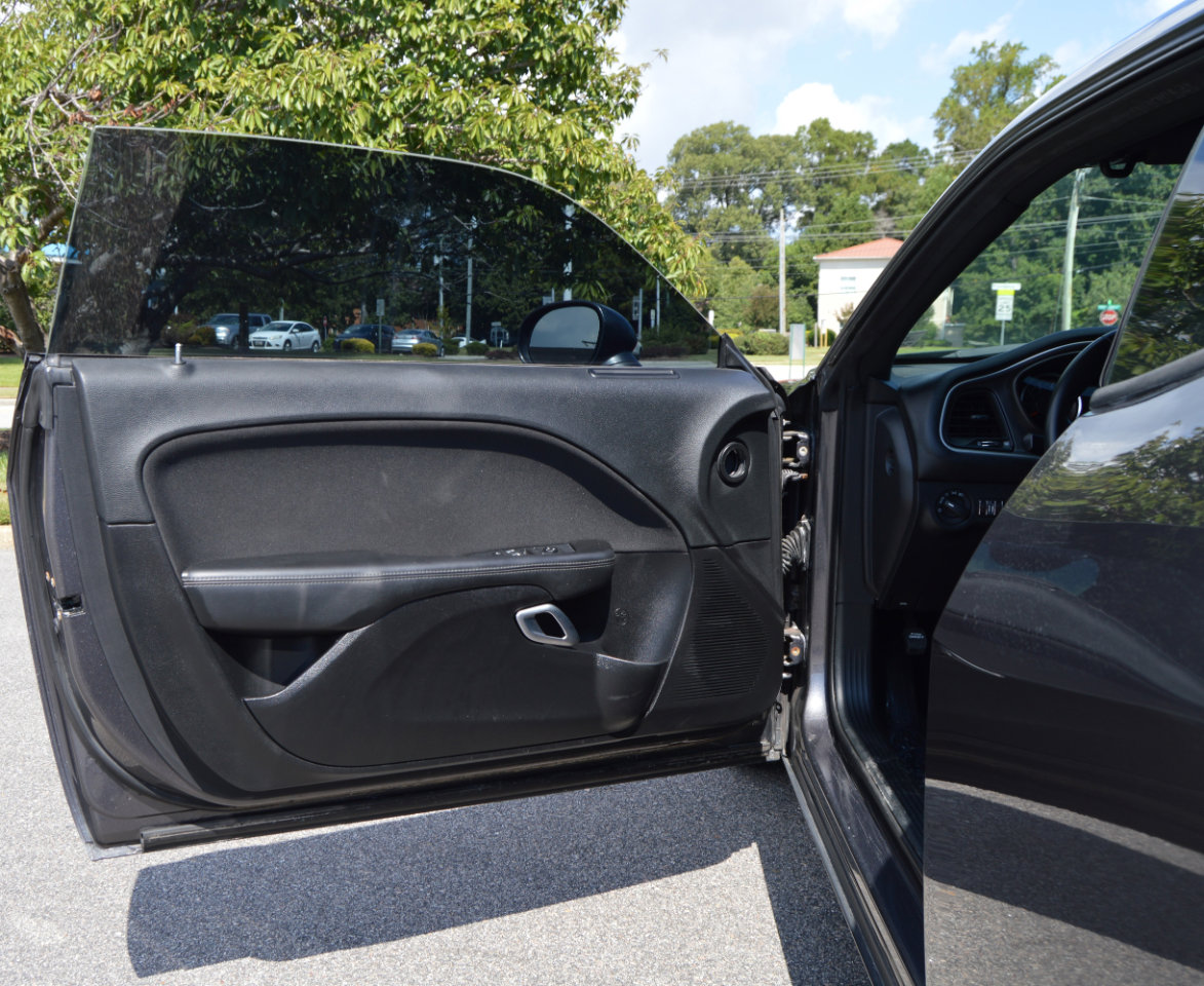 Used 2019 Dodge Challenger SXT image 12