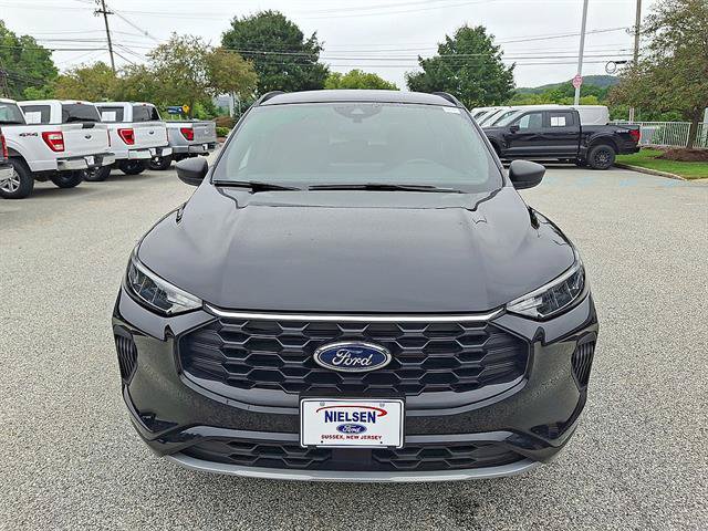 Certified 2024 Ford Escape ST-Line w/ Tech Pack #1 AWD/4WD image 29