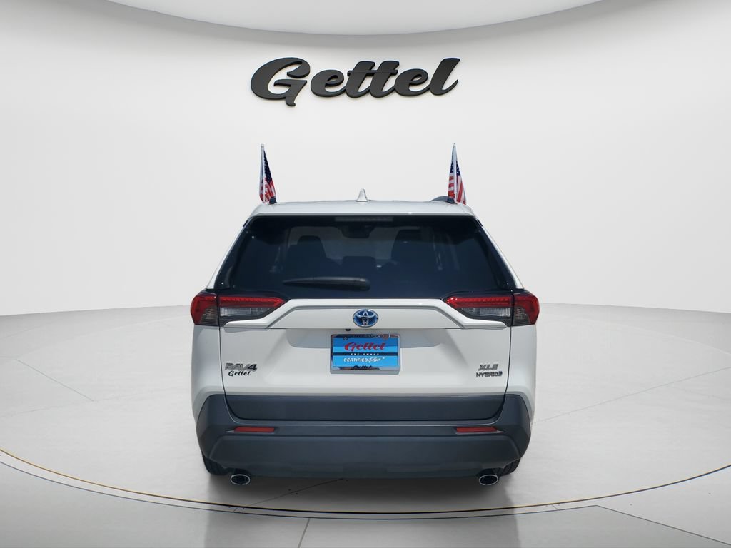 Used 2020 Toyota RAV4 XLE w/ Convenience Package AWD/4WD image 6