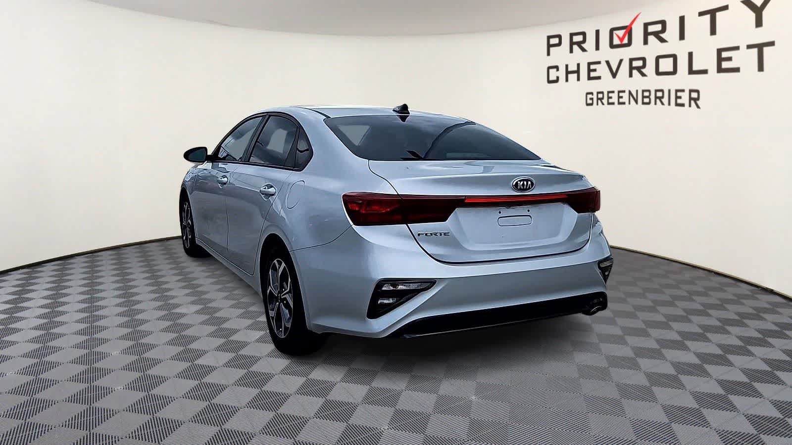 Used 2020 Kia Forte LXS FWD image 7