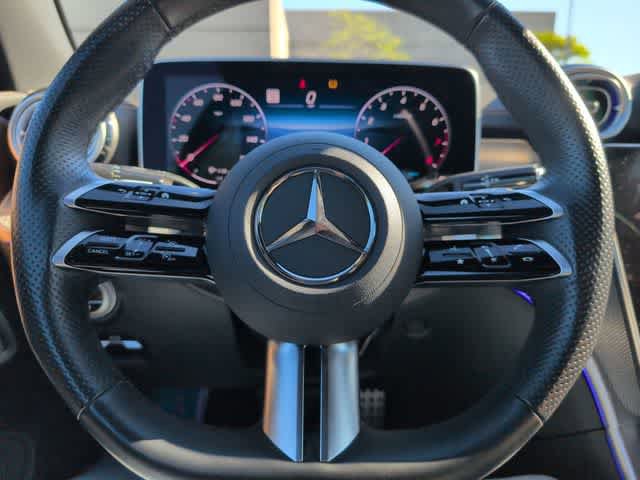 Used 2024 Mercedes-Benz CLE 450 4MATIC Cabriolet image 21