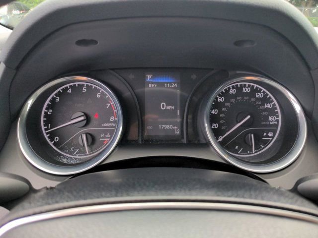 Used 2020 Toyota Camry LE FWD image 24