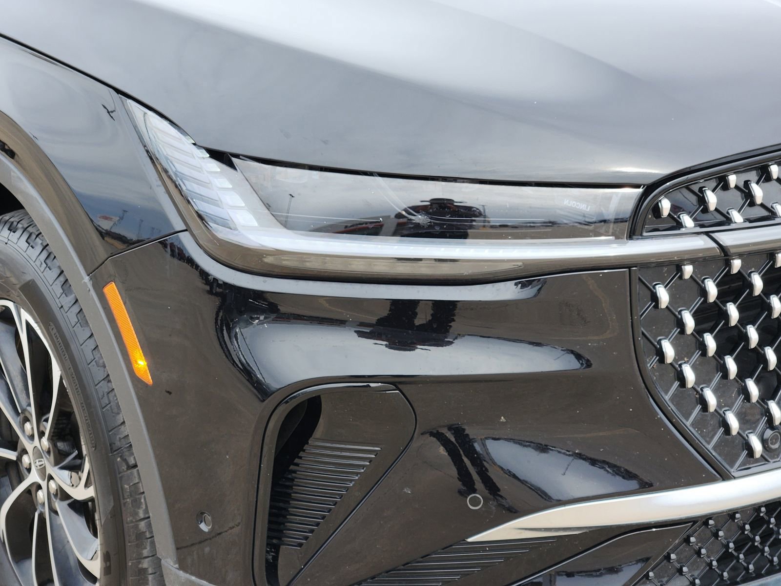 Used 2024 Lincoln Nautilus Premier image 10