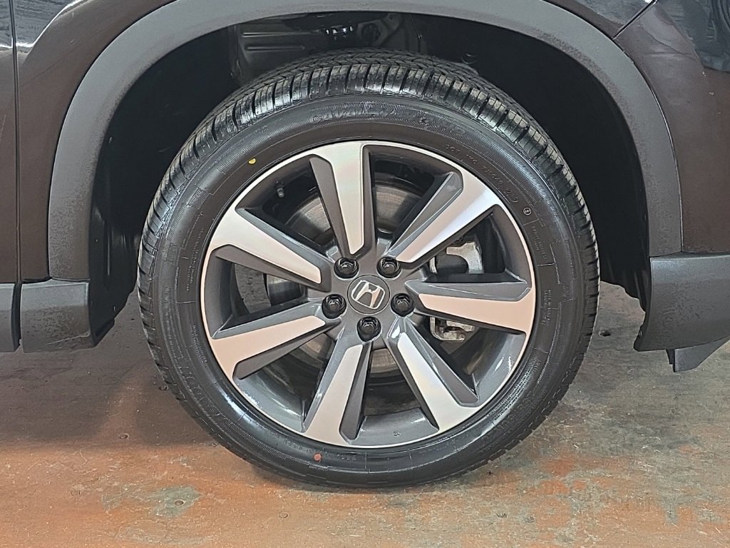 Used 2023 Honda Pilot Touring image 8