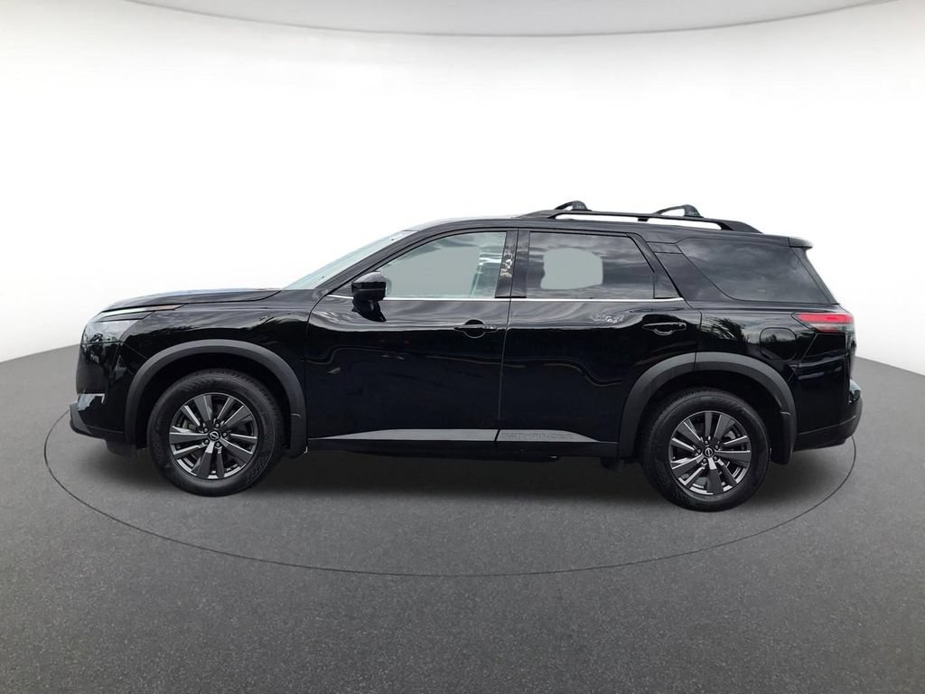 Used 2024 Nissan Pathfinder SV w/ Lighting Package (N92) AWD/4WD image 8