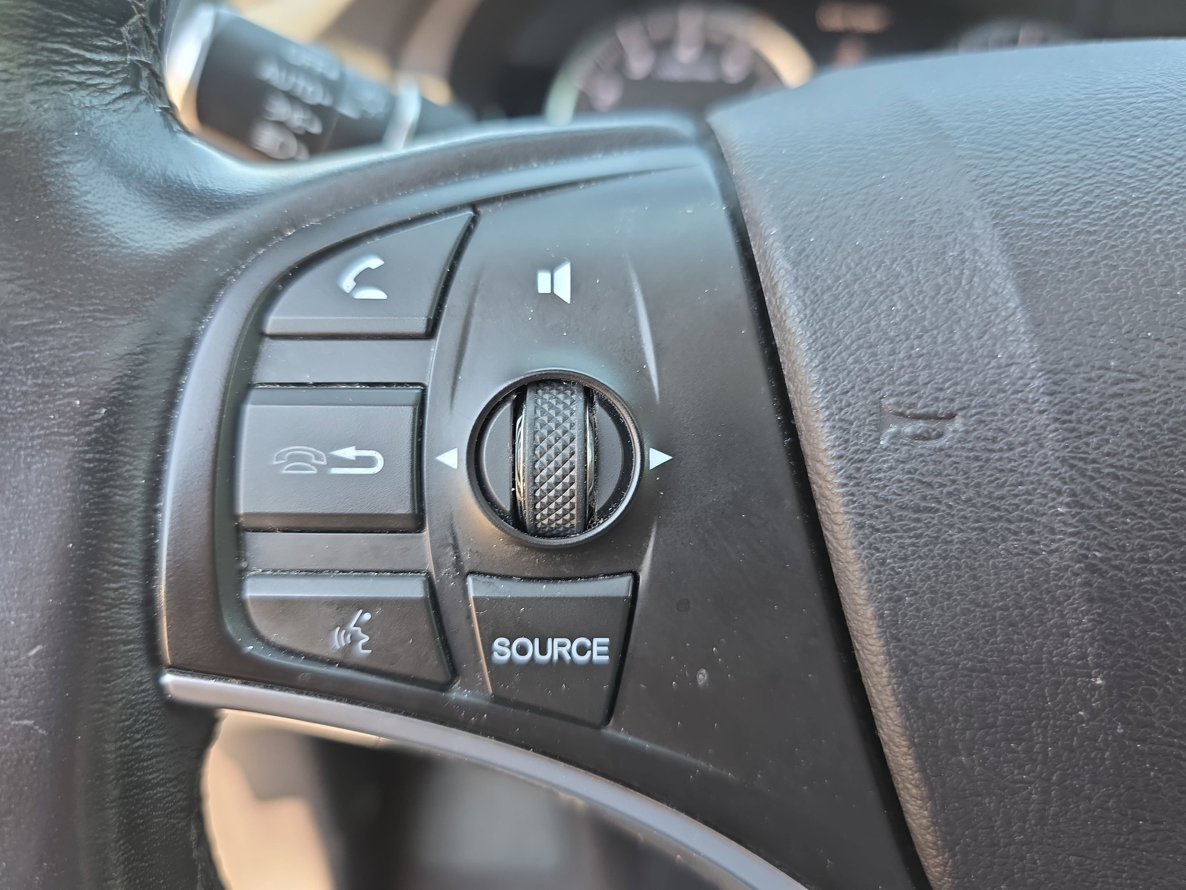 Used 2017 Acura MDX SH-AWD w/ Technology Package image 17