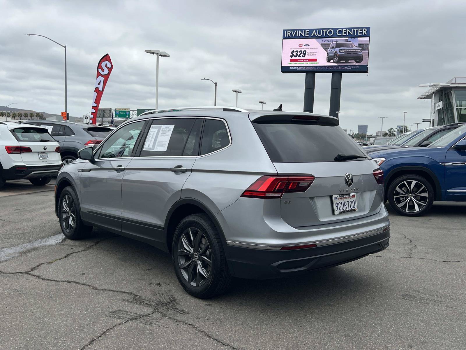 Certified 2023 Volkswagen Tiguan SE FWD image 3