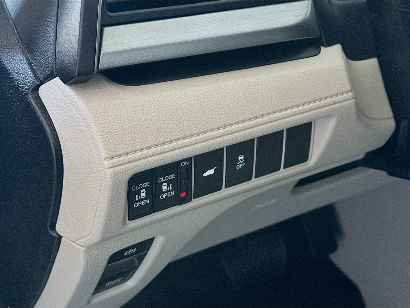 Used 2025 Honda Odyssey EX-L image 8