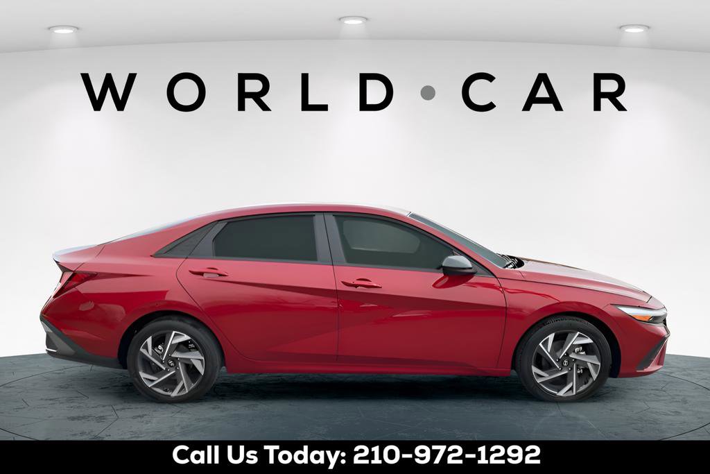 Certified 2025 Hyundai Elantra Sport image 9