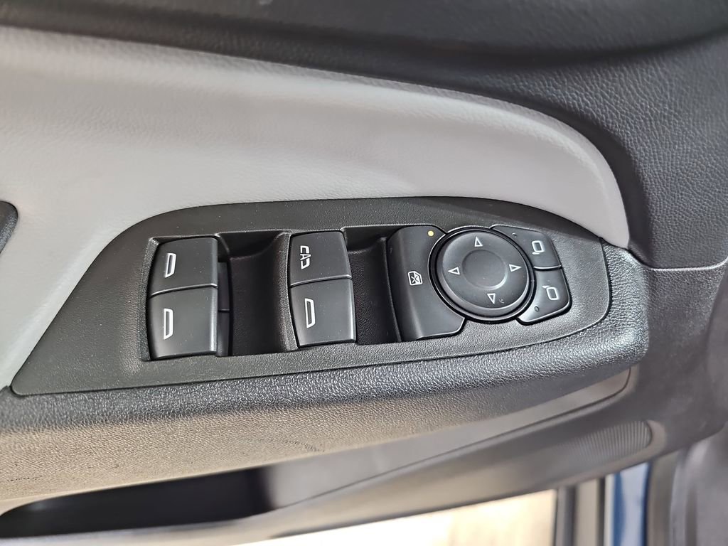 Certified 2024 Chevrolet Equinox LS w/ LS Convenience Package image 32