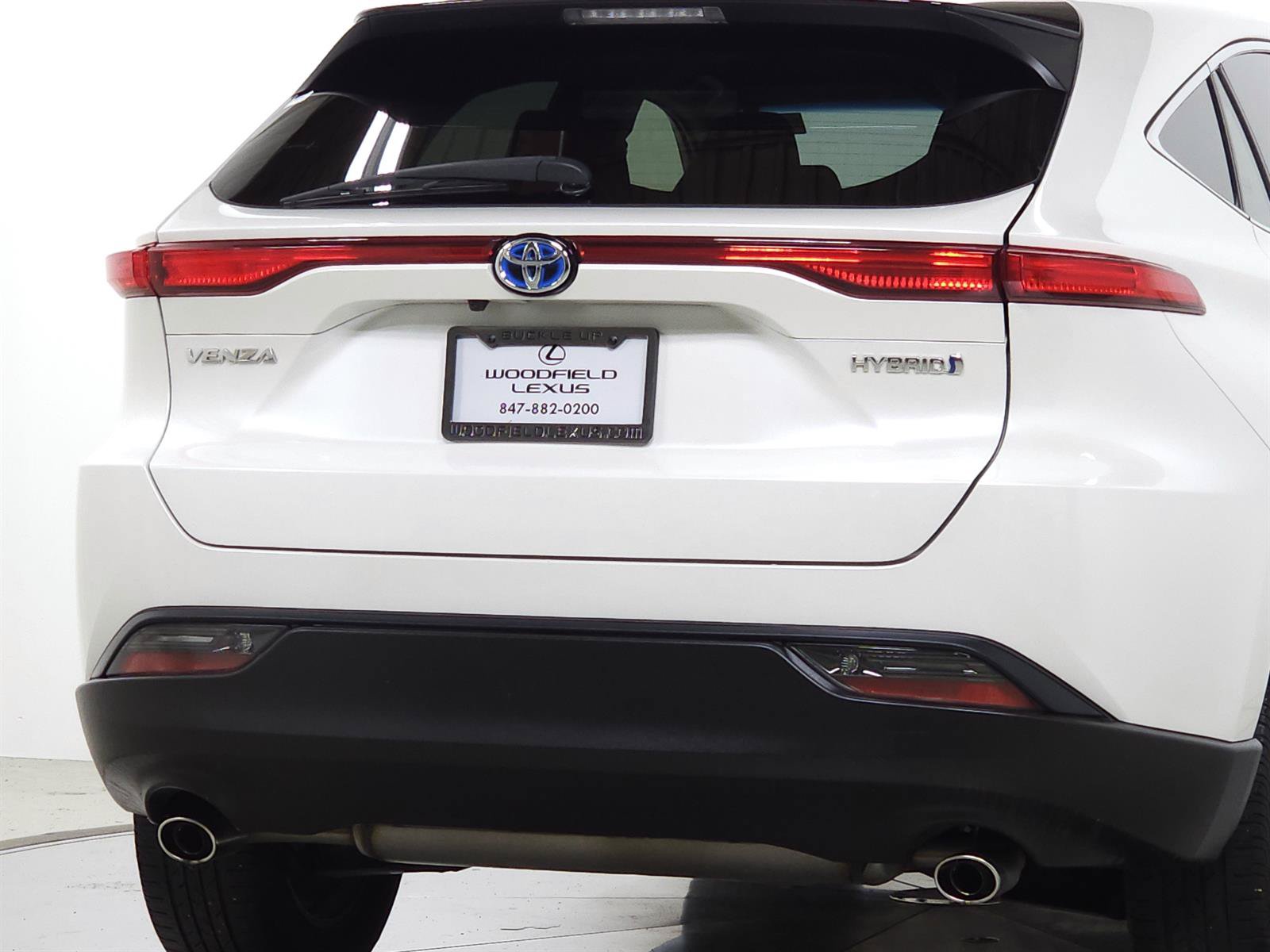 Used 2022 Toyota Venza LE AWD/4WD image 10