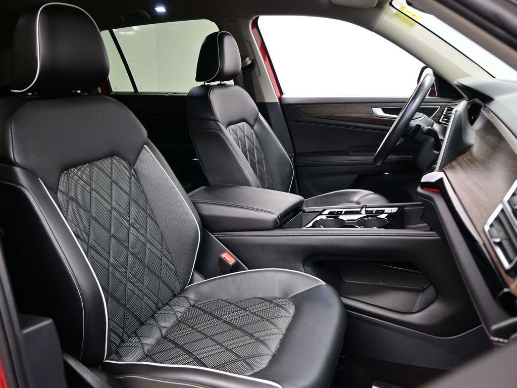 Used 2024 Volkswagen Atlas SEL Premium R-Line image 10