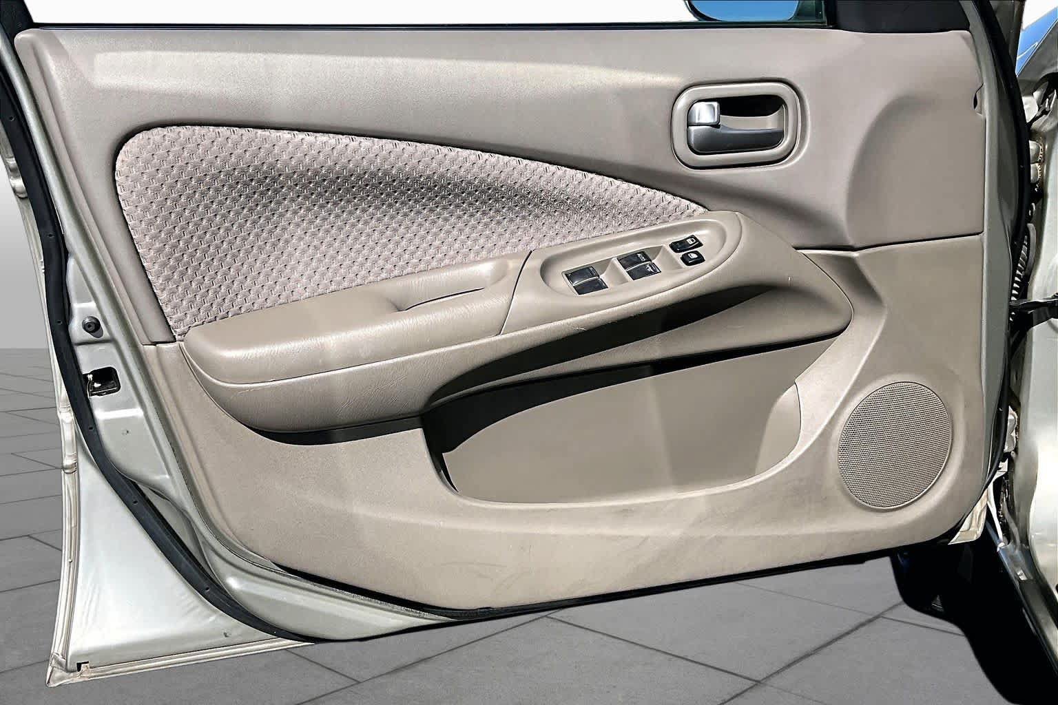 Used 2004 Nissan Sentra S FWD image 22