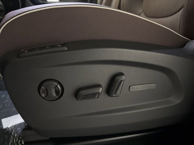 New 2025 Volkswagen ID. Buzz Pro S image 14