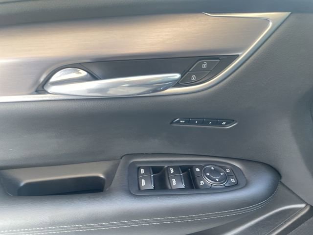 Used 2024 Cadillac XT6 Luxury FWD image 23
