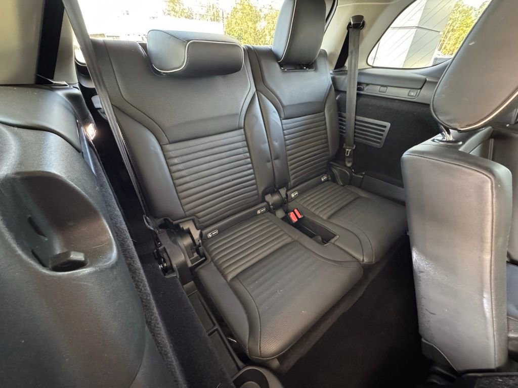 Used 2020 Land Rover Discovery HSE image 29