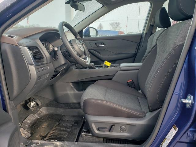 Used 2022 Nissan Rogue SV image 10