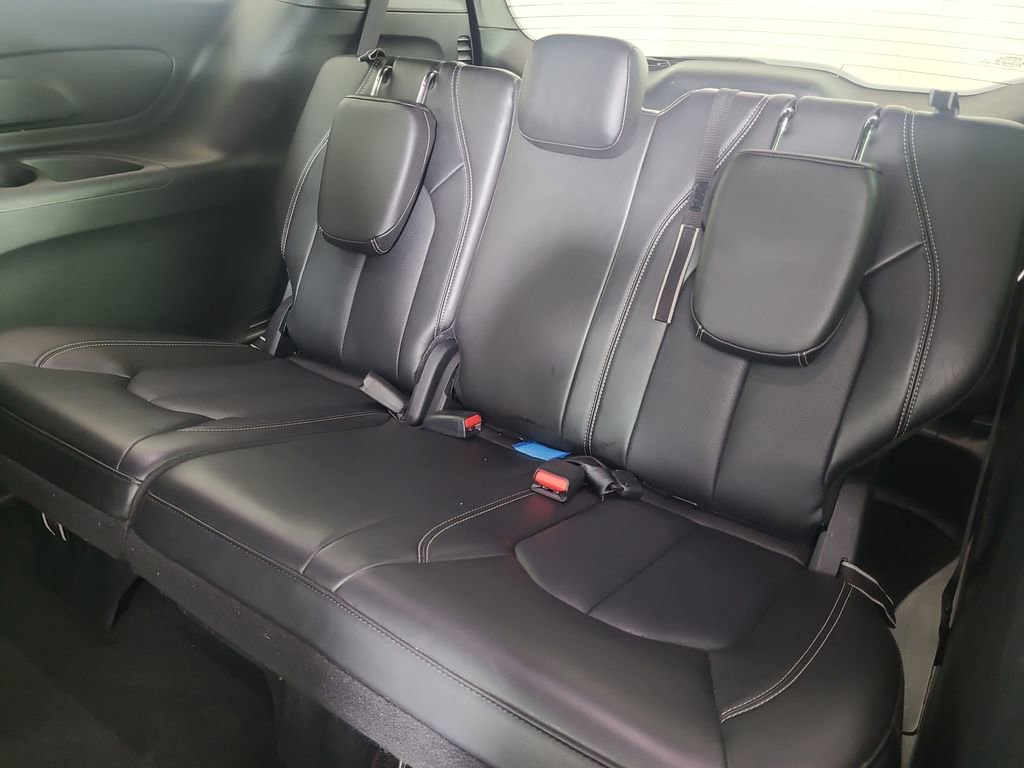 Used 2025 Chrysler Pacifica Select FWD image 20