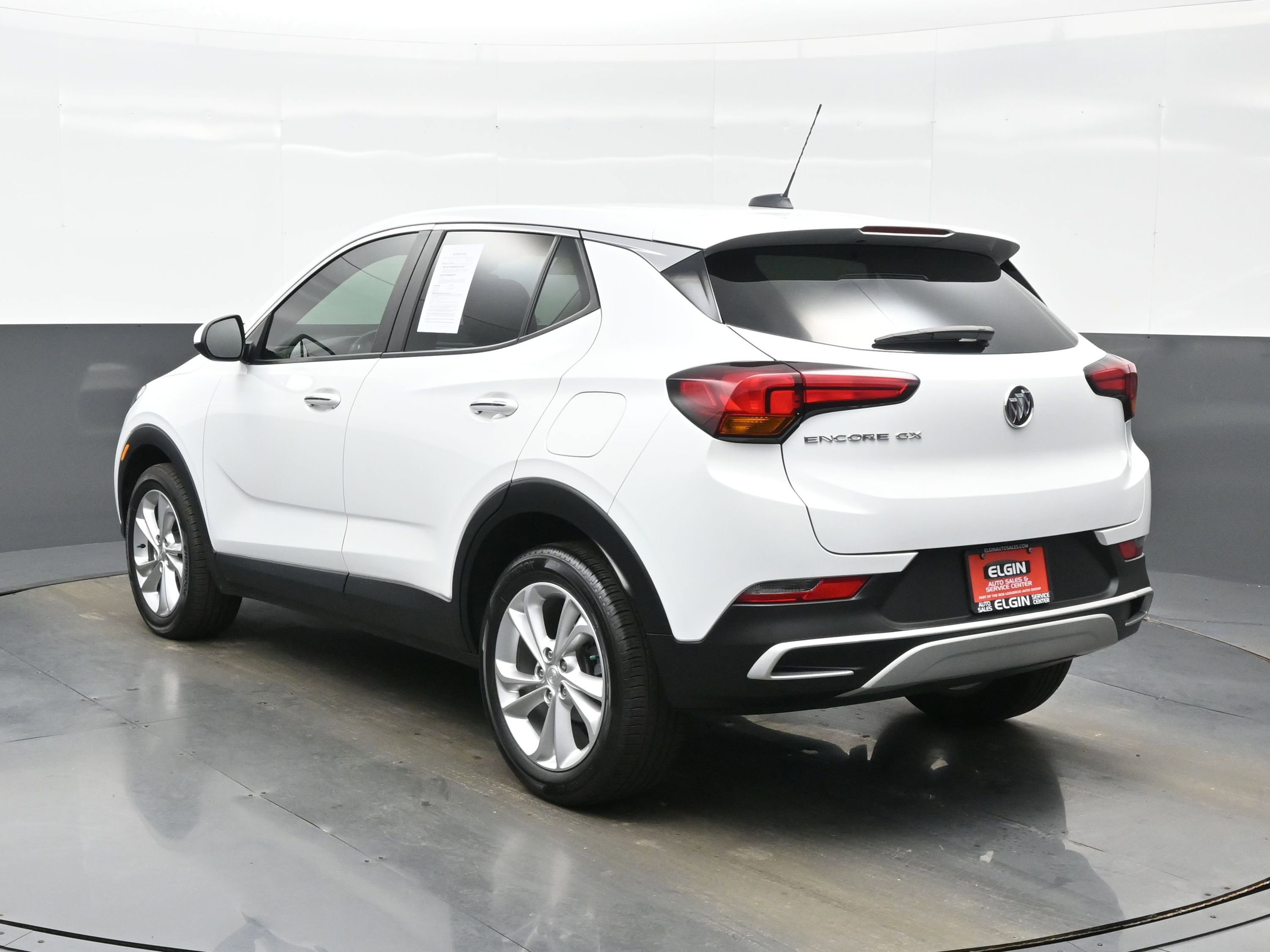 Used 2022 Buick Encore GX Preferred image 4
