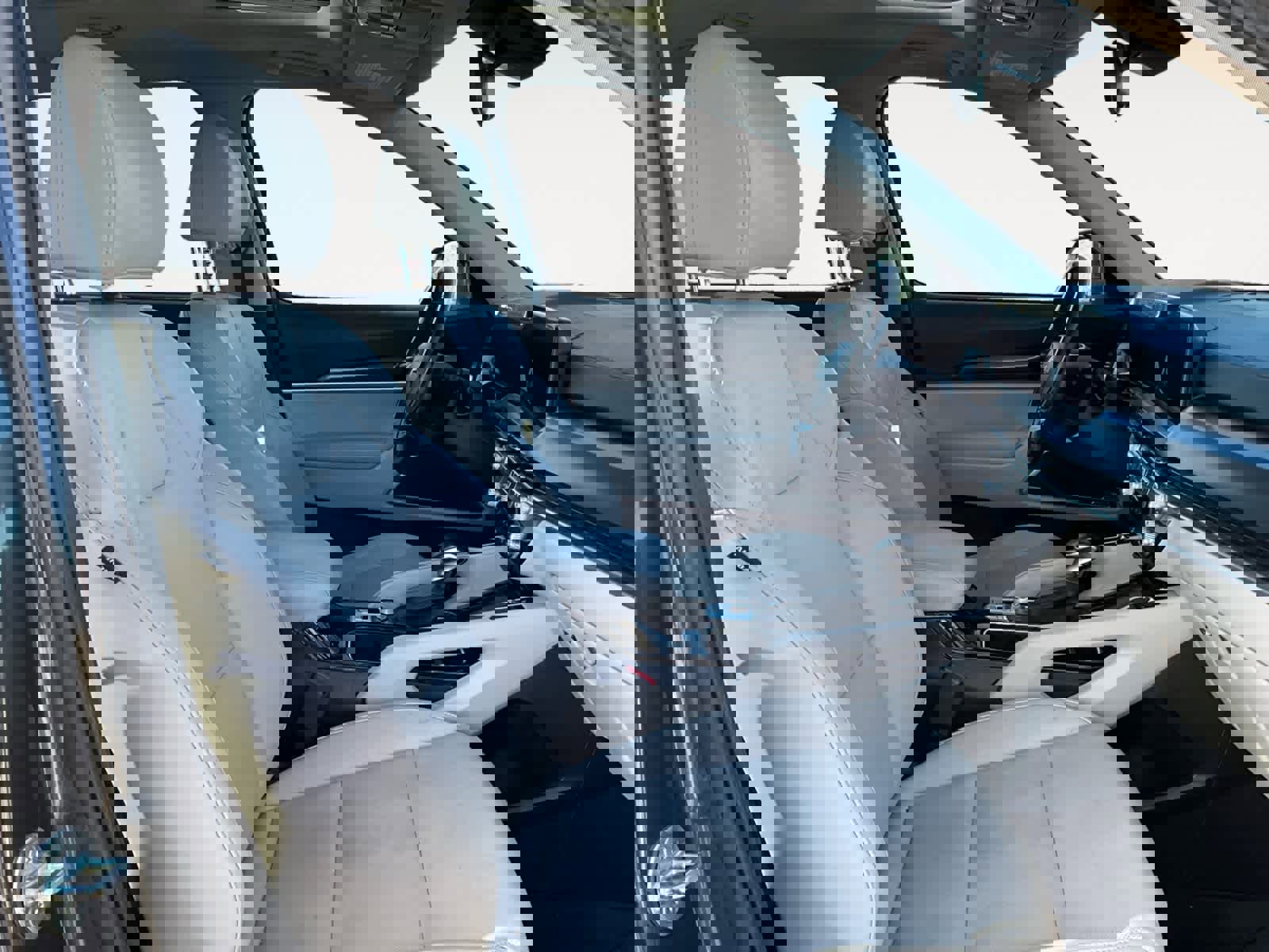 Used 2024 Kia Telluride S w/ S Sunroof Package image 15