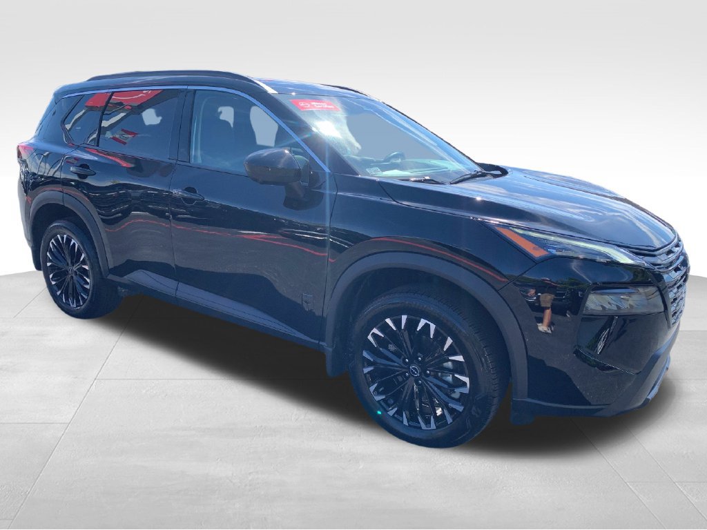 Certified 2026 Nissan Rogue Dark Armor AWD/4WD image 8