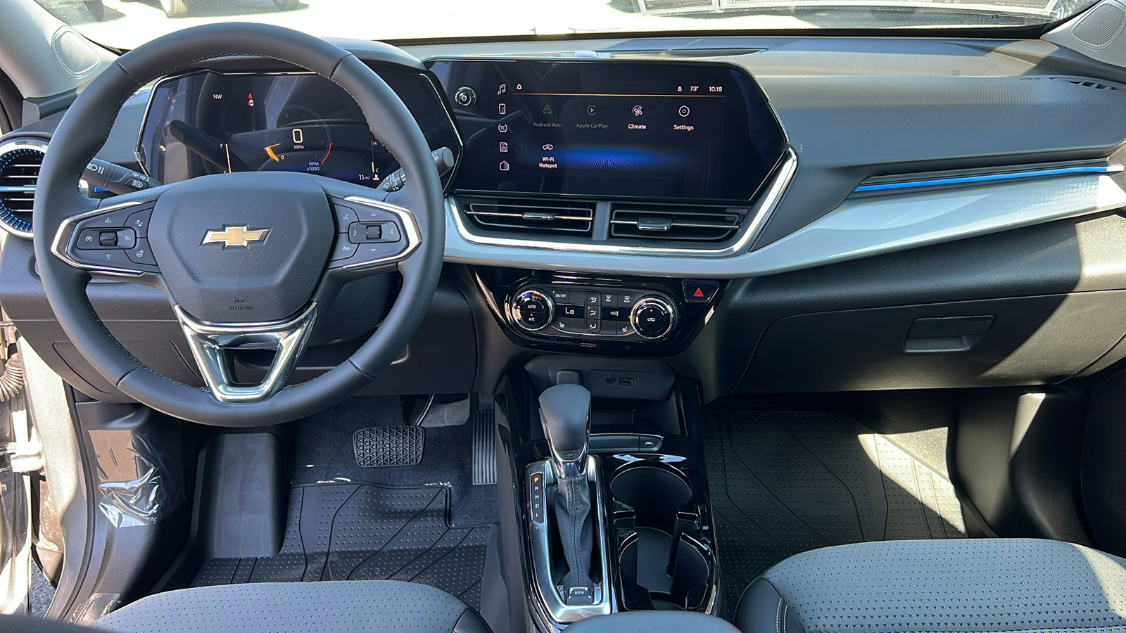 New 2026 Chevrolet Trax LT w/ Sunroof Package image 15