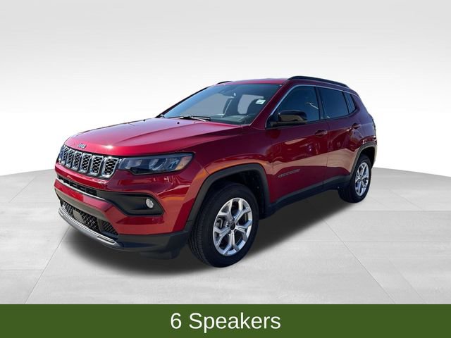 Used 2025 Jeep Compass Latitude image 3