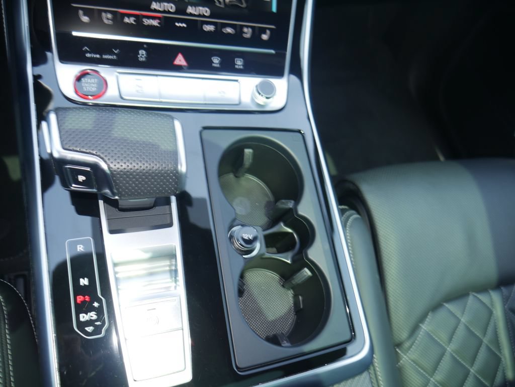 Certified 2024 Audi SQ8 Premium Plus w/ S Sport Package AWD/4WD image 32