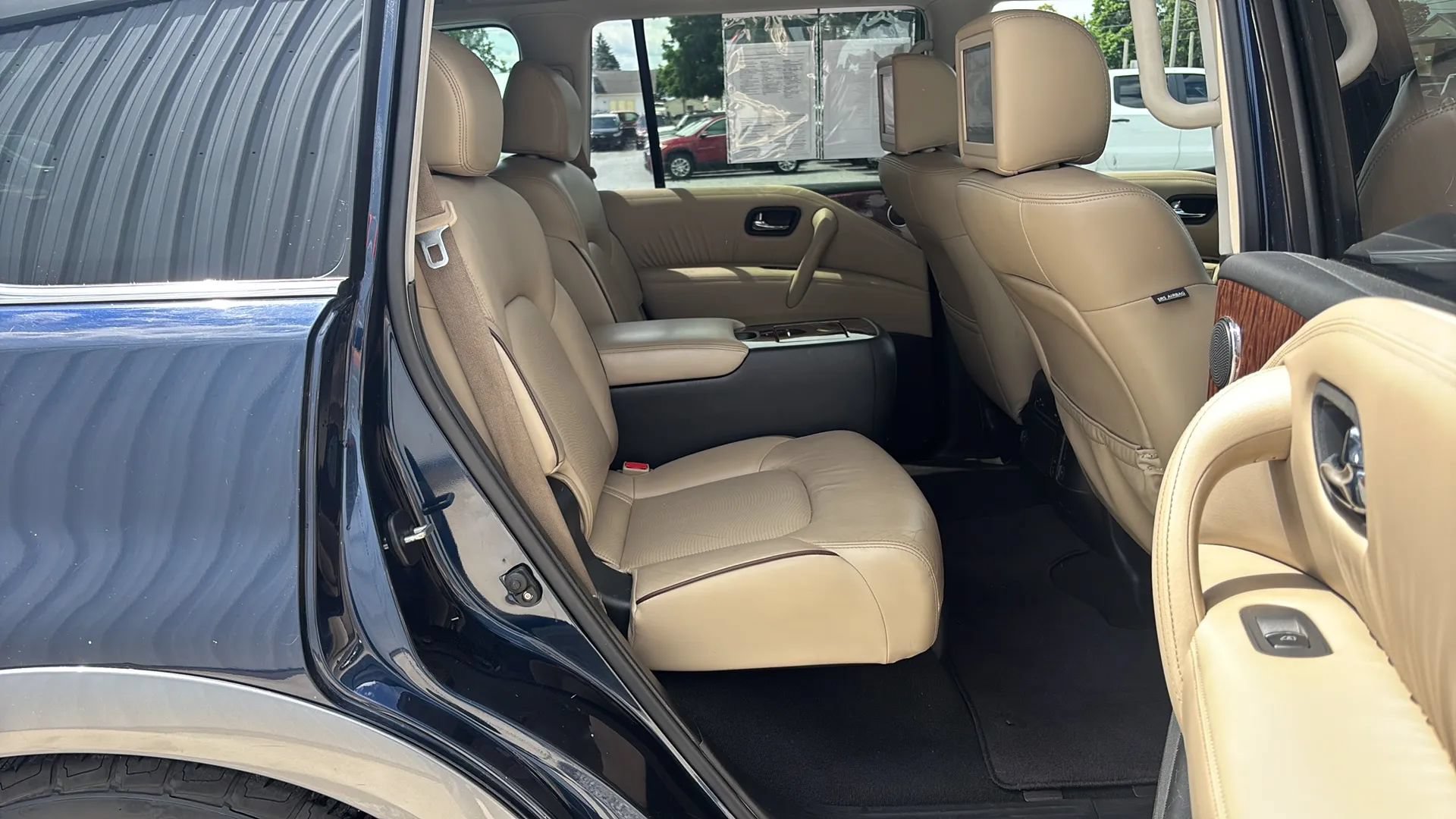 Used 2018 Nissan Armada Platinum w/ Captain Seat Package AWD/4WD image 15