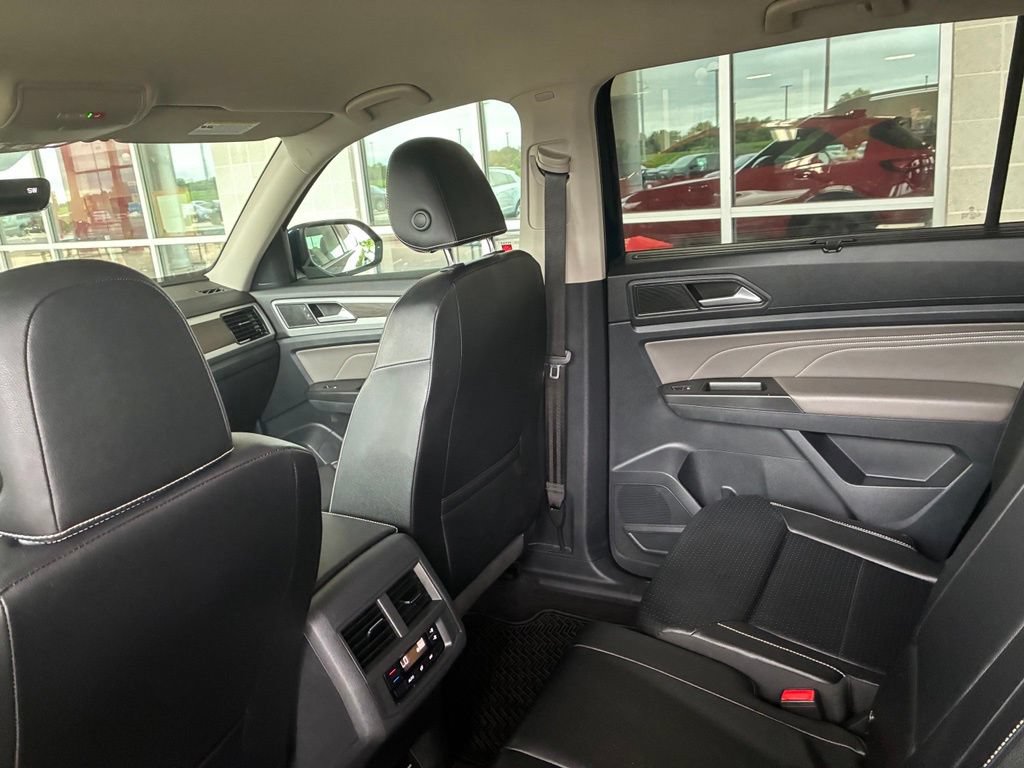 Used 2022 Volkswagen Atlas SE AWD/4WD image 13