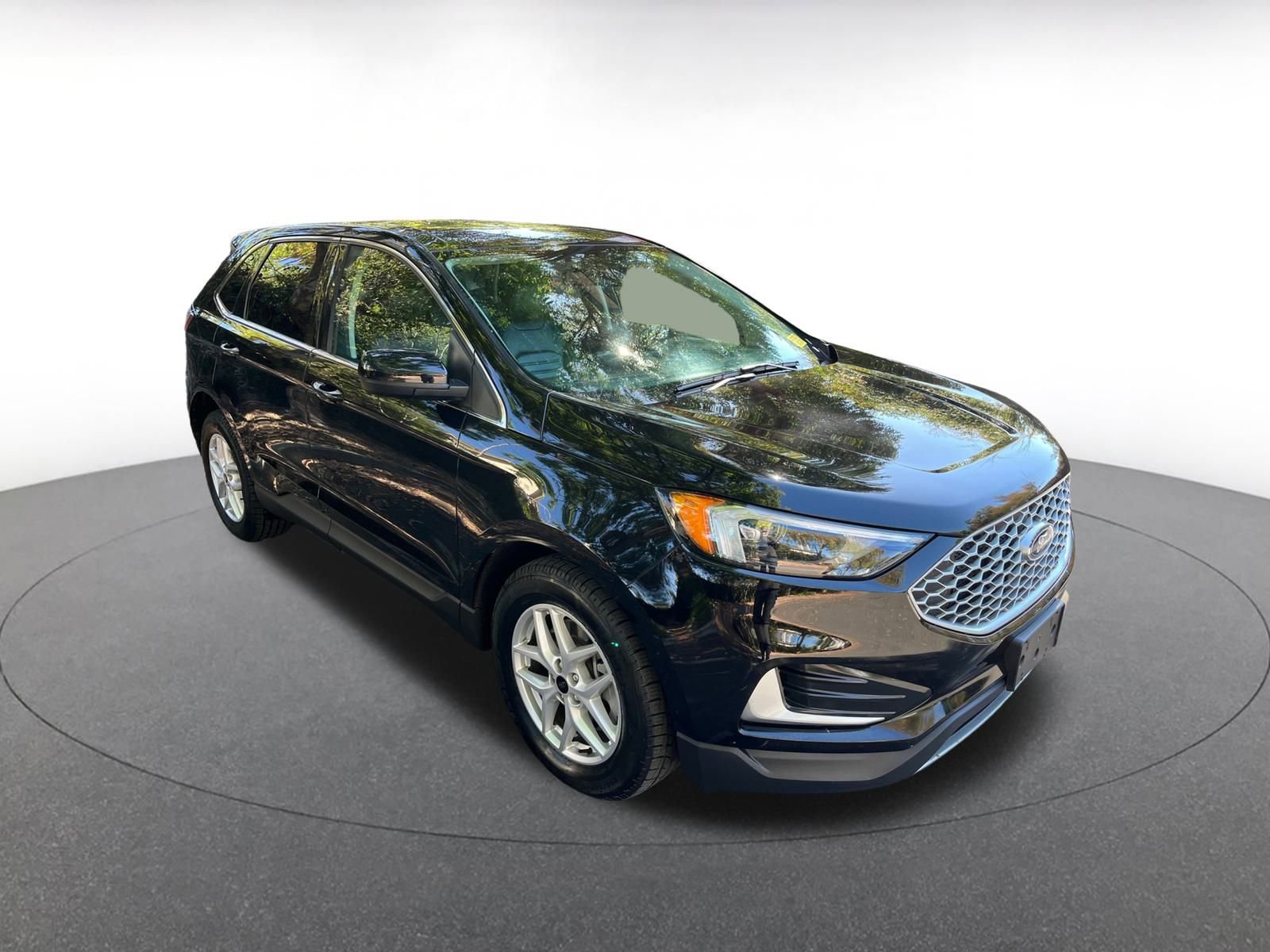 Used 2023 Ford Edge SEL