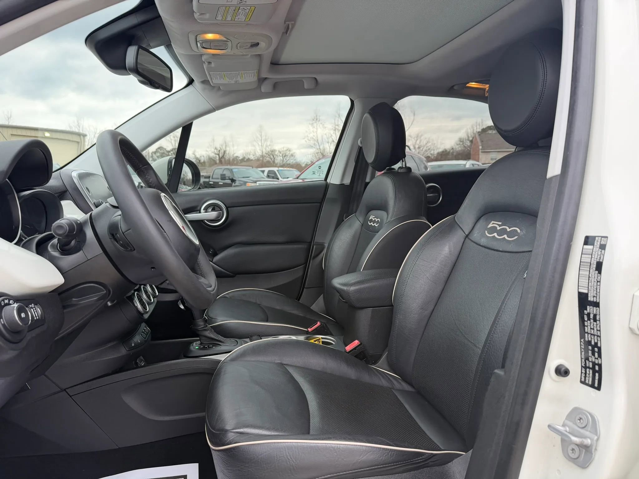 Used 2018 FIAT 500X Lounge w/ Lounge Premium Package (FWD) image 9