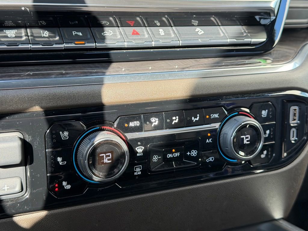 Used 2025 Chevrolet Silverado 3500 LTZ w/ LTZ Plus Package image 14