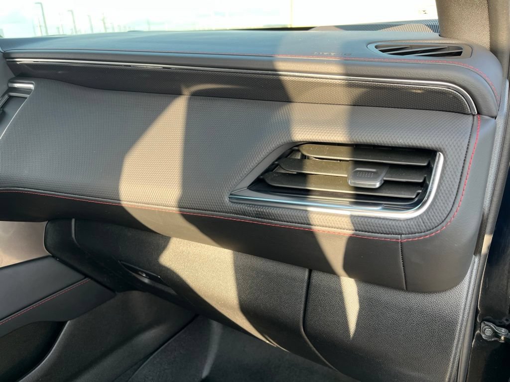 Used 2024 Chevrolet Tahoe RST w/ Luxury Package RWD image 31